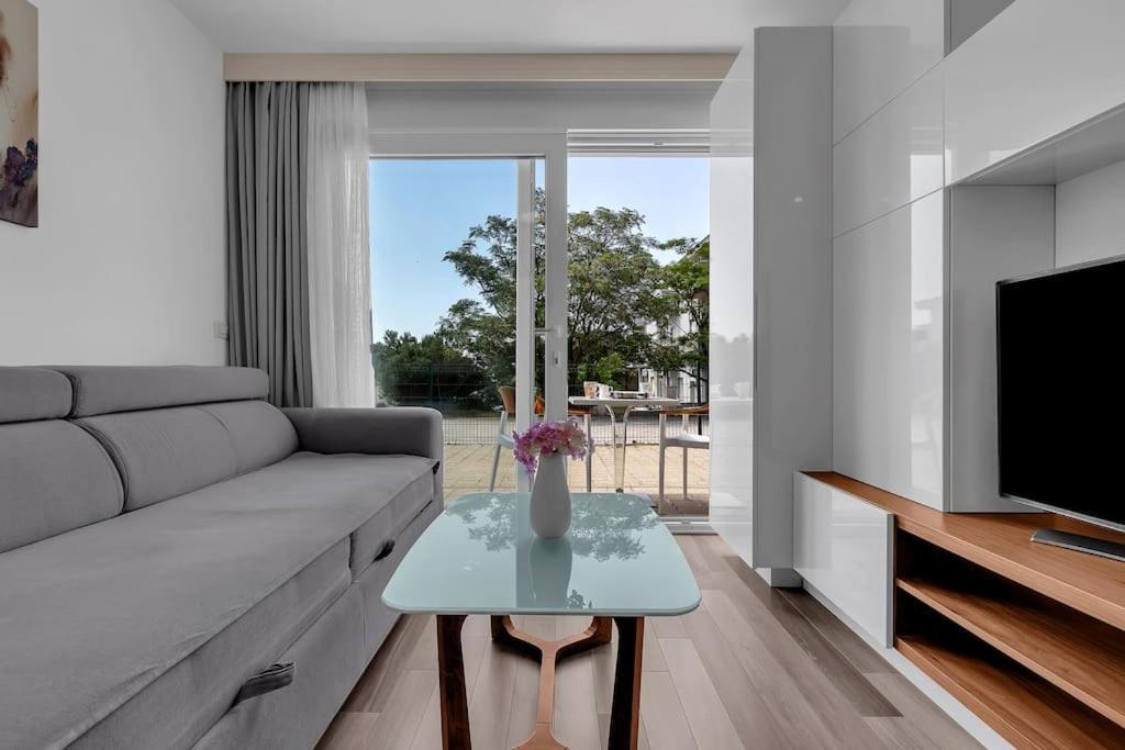 Brotis - Studioapartment - Makarska Exklusiv โพรไมนา ภายนอก รูปภาพ